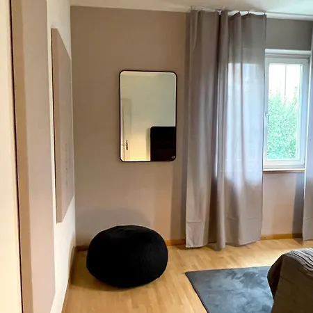 Lägenhet Emera Wohnen Am Lindenplatz